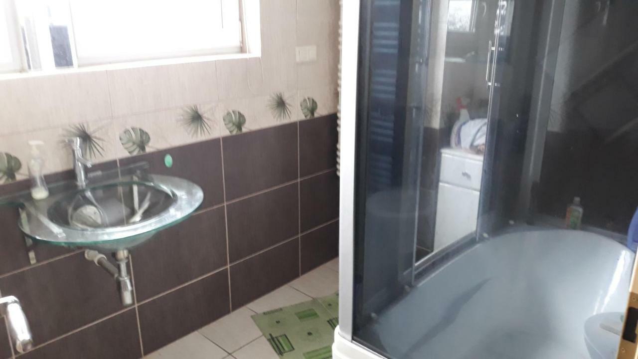 鲁穆尼卡Ivet别墅 外观 照片